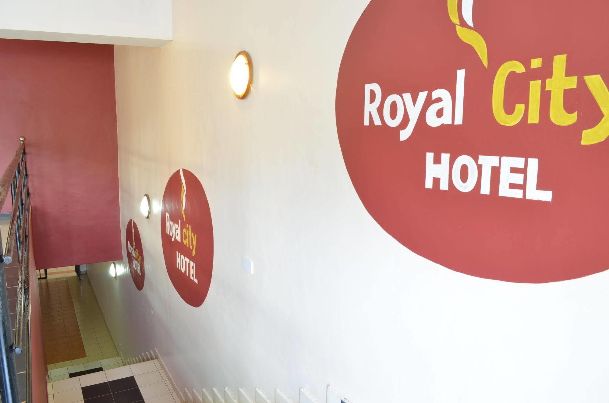 Royal City Dubai Complex キスム エクステリア 写真